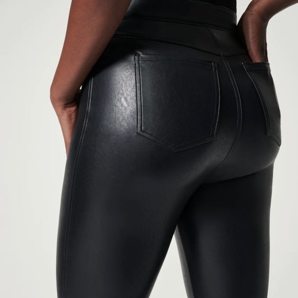 SPANX Leather-Like Black Ankle‎ Skinny Pant - Picture 4 of 15